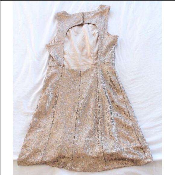 NEW Esley Rose Gold Bronze Metallic Sequin Open Back Tank Top Mini Dress M - Picture 4 of 7